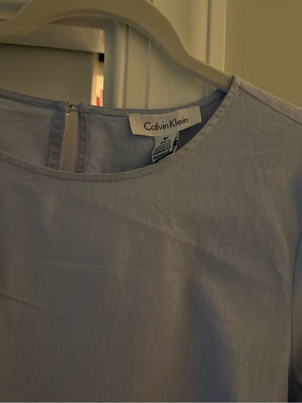 NEW Calvin Klein Light Blue Ruffle Sleeve Women's Blouse-Size Small - Picture 3 of 8